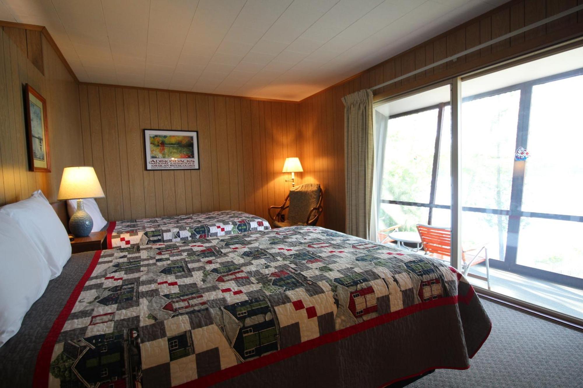 Sandy Point Motel Long Lake Екстер'єр фото