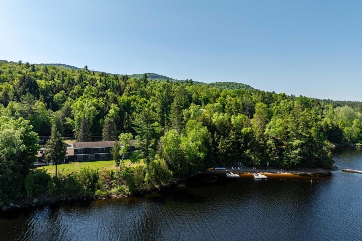 Sandy Point Motel Long Lake Екстер'єр фото